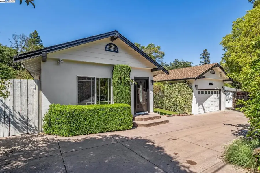 3296 Walnut Ln, Lafayette, CA 94549 - Image #3