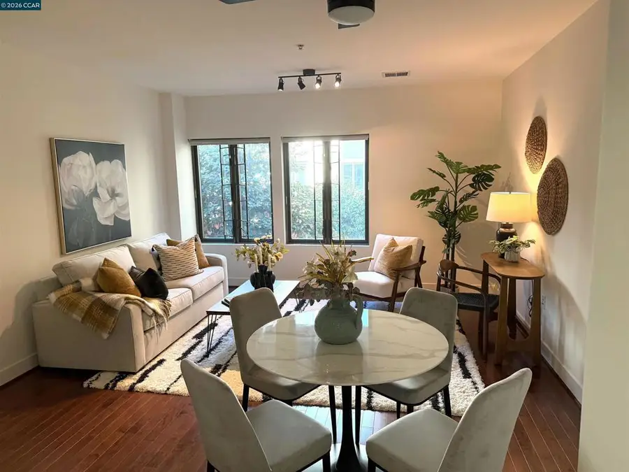 438 W Grand Ave #528, Oakland, CA 94612 - #2