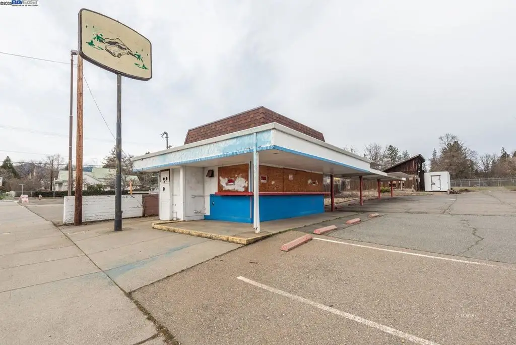 1081 Main St., Weaverville, CA 96093 - #1