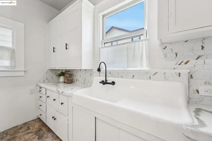 1549 5th Ave, Oakland, CA 94606 - Image #3