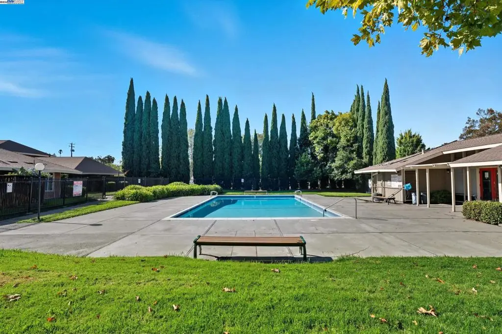 2067 Olivera Rd #B, Concord, CA 94520 - #1