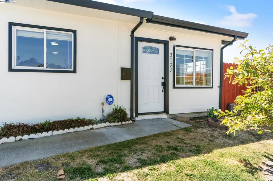 3122 Groom Dr, Richmond, CA 94806 - Image #3