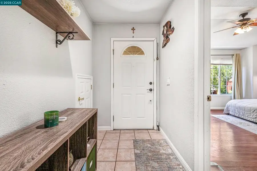 1795 Walnut Creek Dr, Santa Rosa, CA 95403 - Image #2