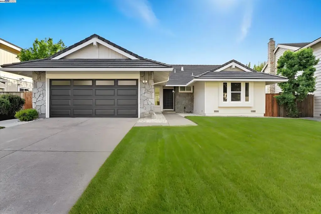 11 Paddock Ct, Pleasant Hill, CA 94523 - Image #1