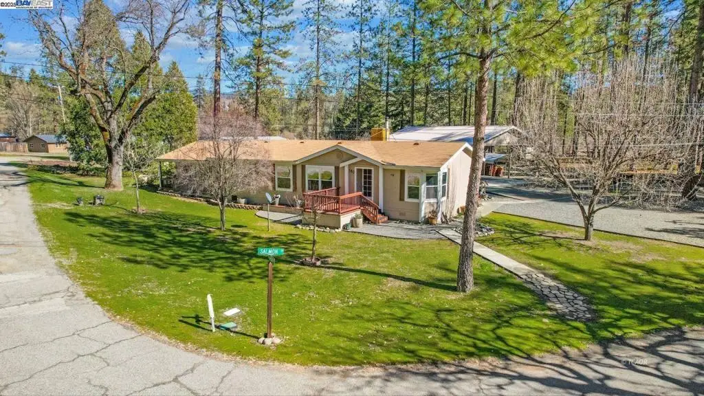 180 Steelhead Cir, Lewiston, CA 96052 - #1