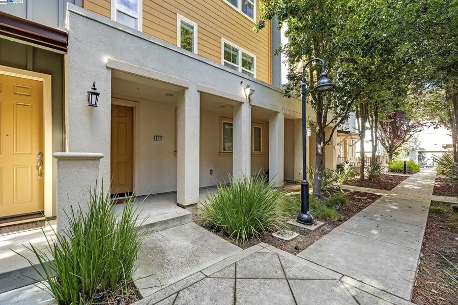 612 Staley Ave, Hayward, CA 94541 - Image #2