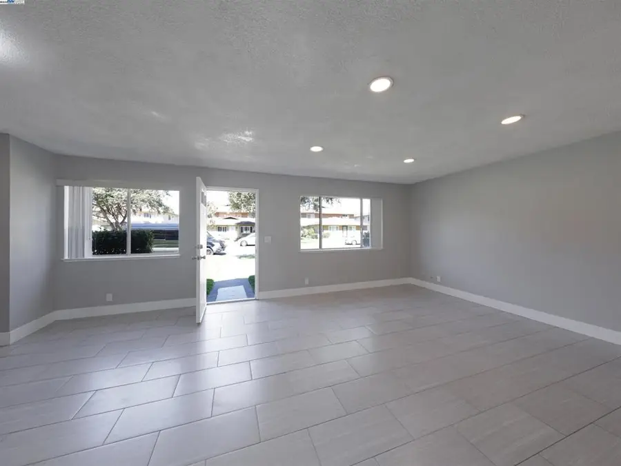 32625 Brenda Way #1, Union City, CA 94587 - #2