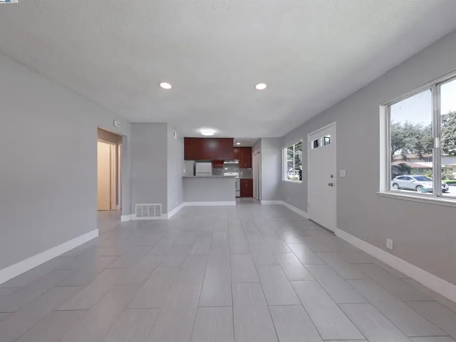 32625 Brenda Way #1, Union City, CA 94587 - #3