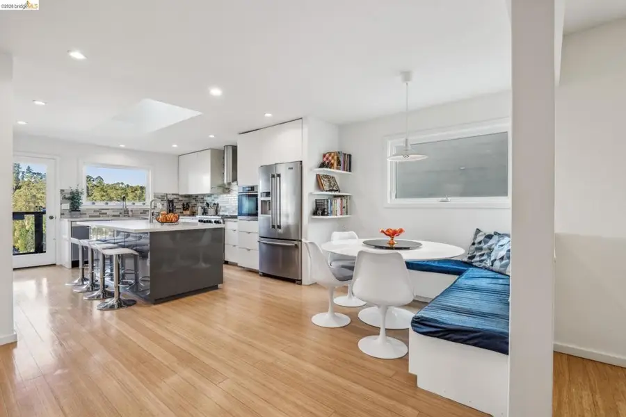 58 Villanova Dr, Oakland, CA 94611 - #3