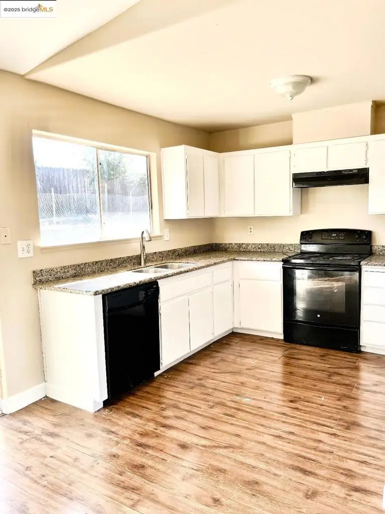 881 Chianti Way, Oakley, CA 94561 - Image #2