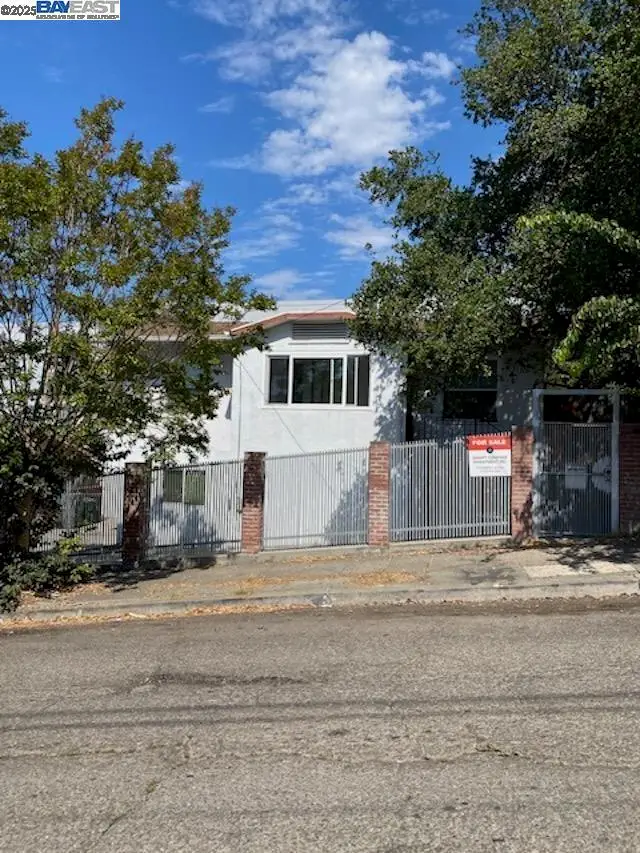 3516 Harper St, Oakland, CA 94601 - Image #1