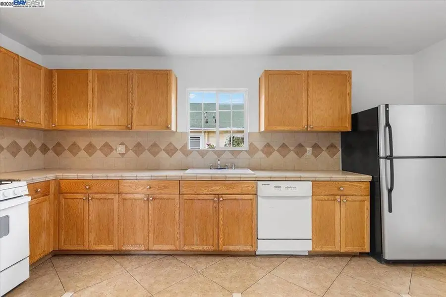 9826 Elmar Ave, Oakland, CA 94603 - Image #3
