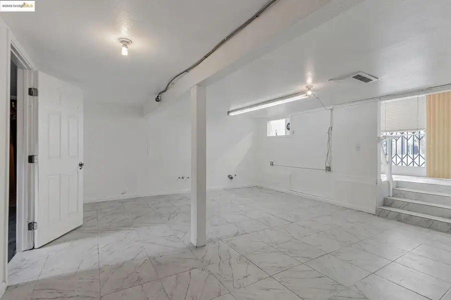 3109 Sacramento St, Berkeley, CA 94702 - Image #3