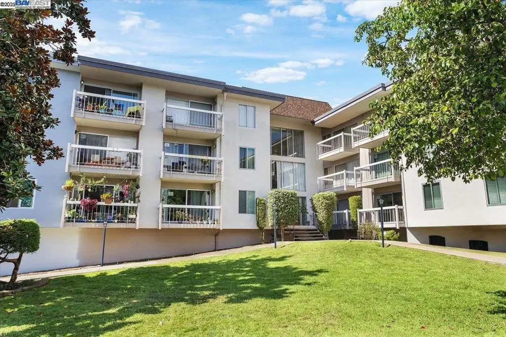 950 Shorepoint Ct. #100, Alameda, CA 94501 - Image #1