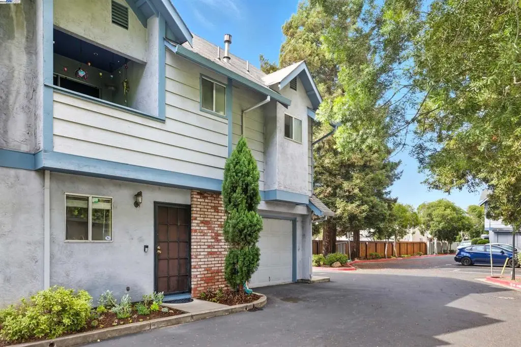 918 W Tennyson Rd #105, Hayward, CA 94544 - Image #1