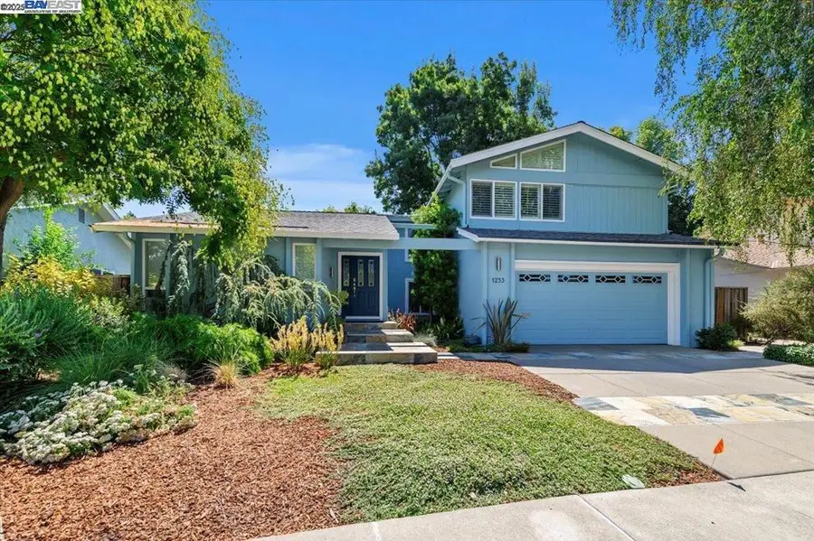 1253 Ridgewood Rd, Pleasanton, CA 94566 - Image #2