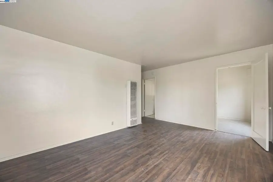 2774 Sacramento St, Berkeley, CA 94702 - #3