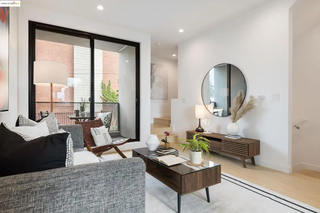 1233 Hampel St., Oakland, CA 94602 - Image #1