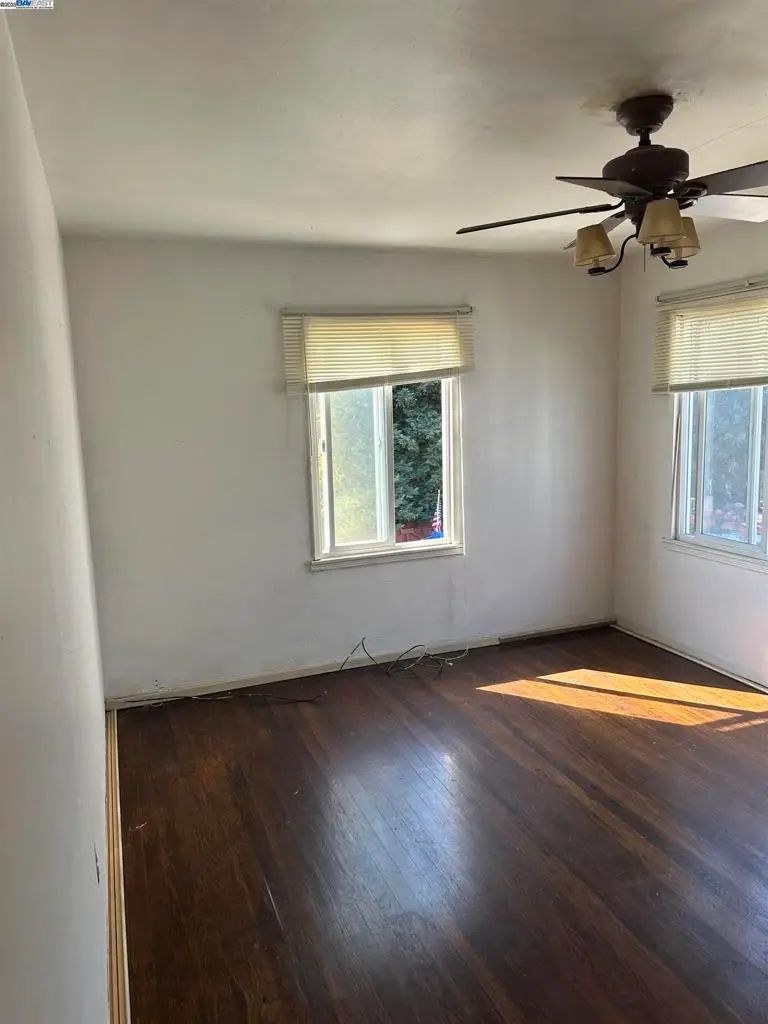 5651 Telegraph, Oakland, CA 94609 - #3