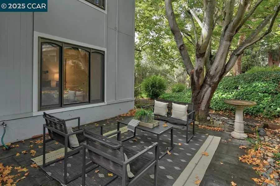 2573 Golden Rain Rd #4, Walnut Creek, CA 94595 - Image #2