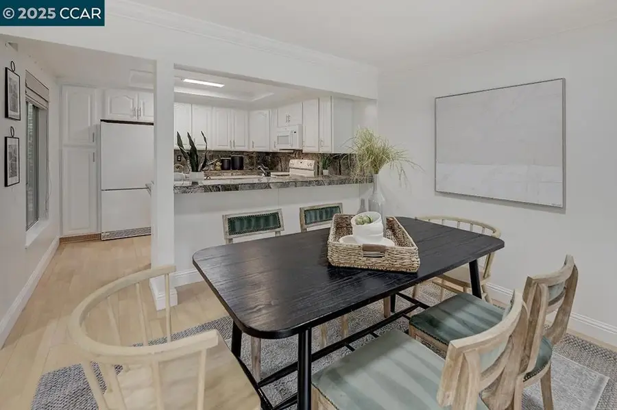 2573 Golden Rain Rd #4, Walnut Creek, CA 94595 - Image #3