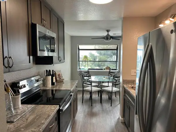 21117 Gary Dr #106, Hayward, CA 94546