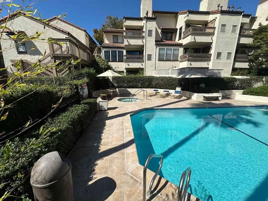 1222 S Villa Way, Walnut Creek, CA 94595 - #2
