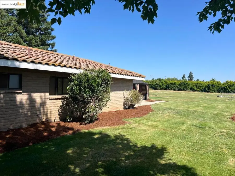 12225 Lone Oak Rd, Waterford, CA 95386 - Image #3