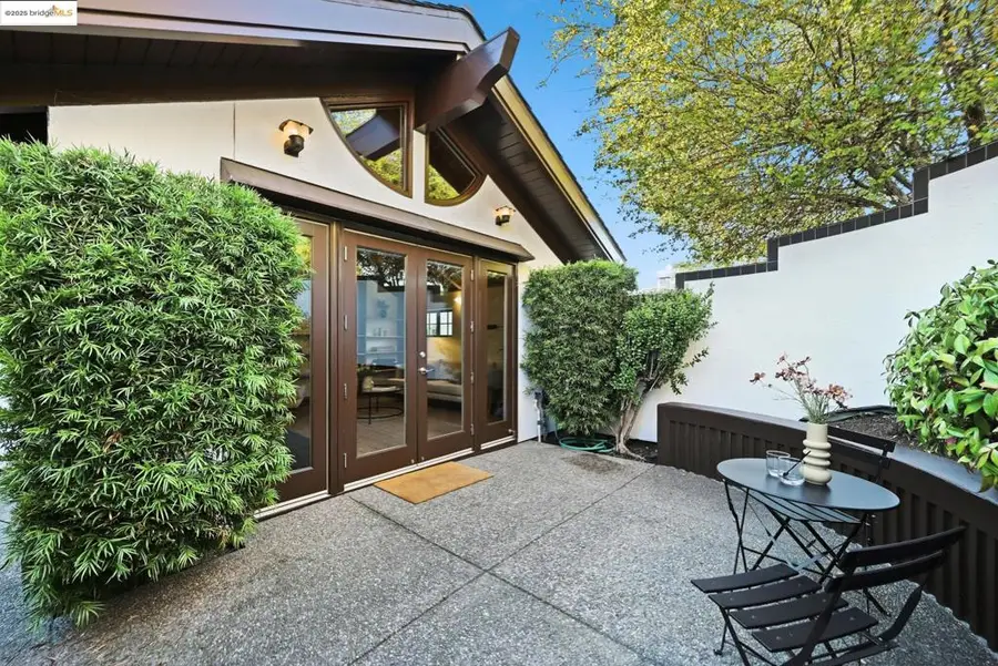 5729 Buena Vista Ave, Oakland, CA 94618 - Image #2