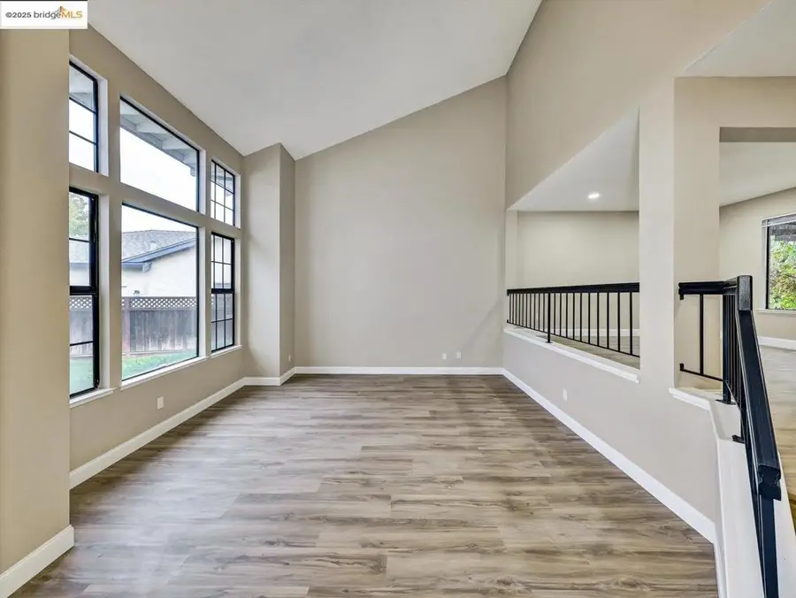 2904 Bellflower Ct, Antioch, CA 94531 - Image #2