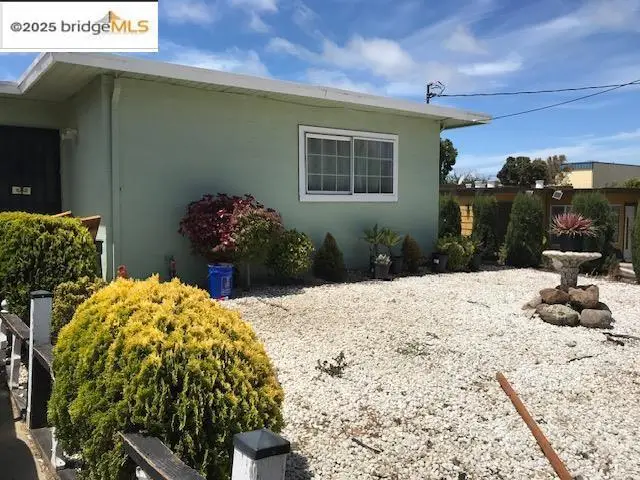 162 Christine Dr, San Pablo, CA 94806 - Image #2