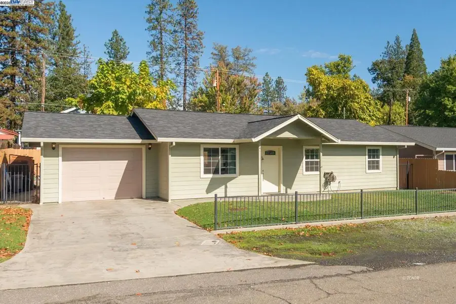 41 Hawthorne St., Weaverville, CA 96093 - Image #2