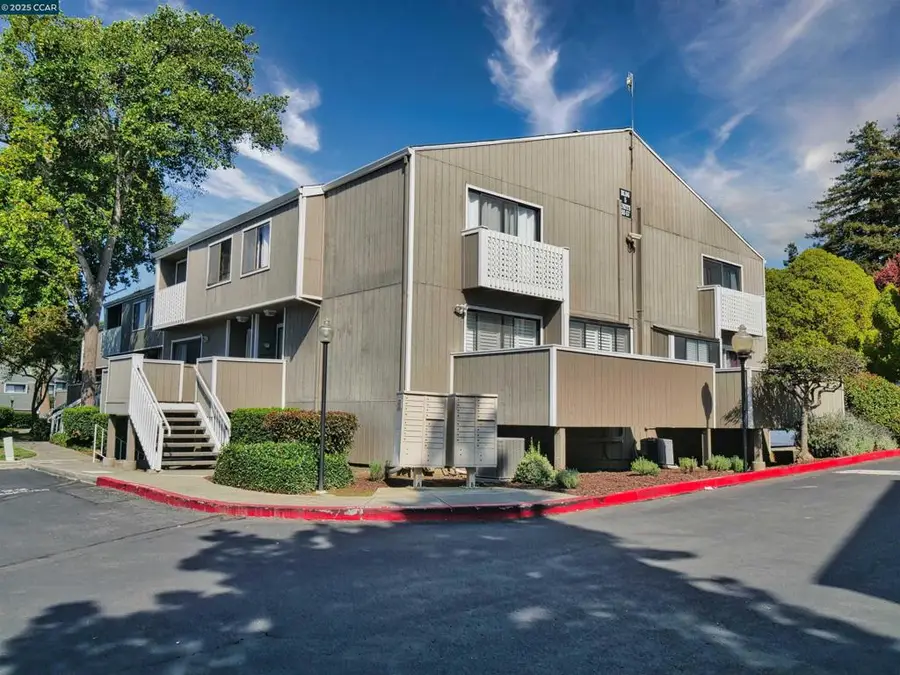 165 Oddstad Dr #57, Vallejo, CA 94589 - Image #2