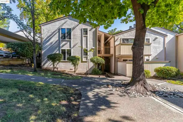 385 Camelback Rd #27, Pleasant Hill, CA 94523