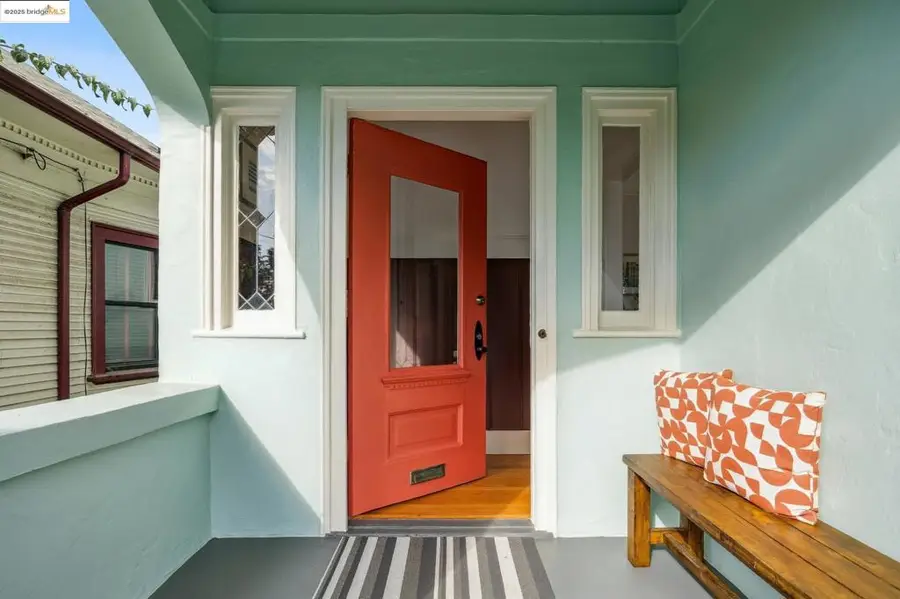 402 36th St, Oakland, CA 94609 - Image #2