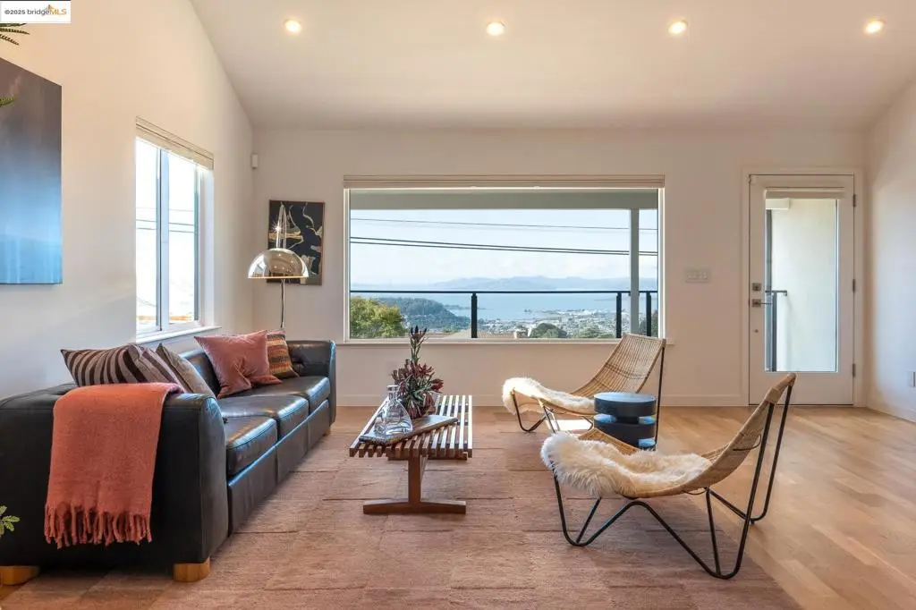 207 Cambridge Ave, Kensington, CA 94708 - Image #1