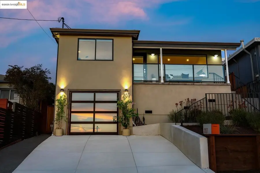 207 Cambridge Ave, Kensington, CA 94708 - Image #2