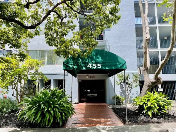 455 Crescent Street #115, Oakland, CA 94610