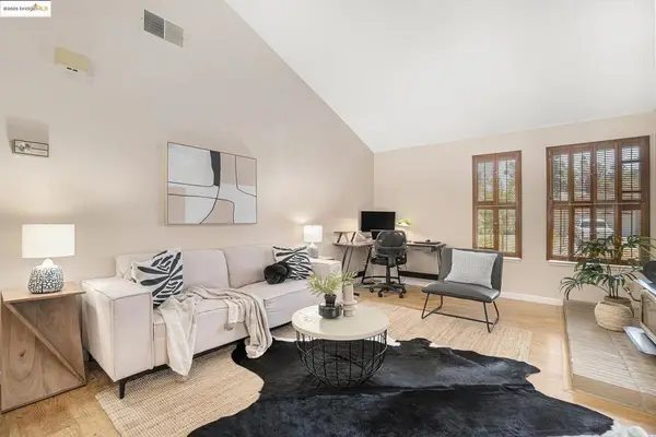 1039 Village Oaks Drive, Martinez, CA 94553