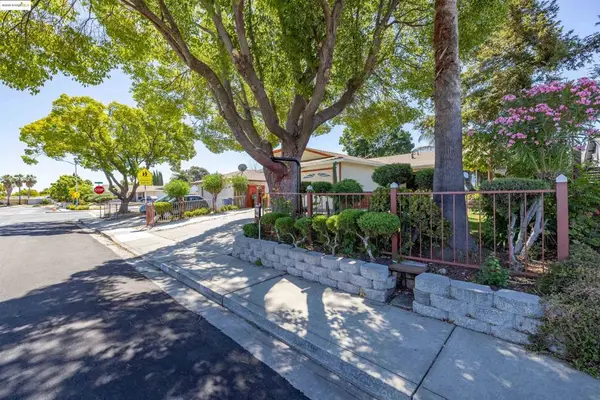 1813 Hanlon Way, Pittsburg, CA 94565