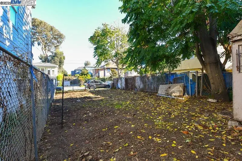1011 Willow St, Oakland, CA 94607 - Image #3