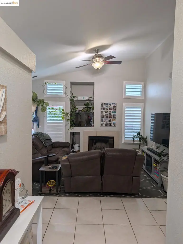 656 Miller Dr, Oakley, CA 94561 - Image #2