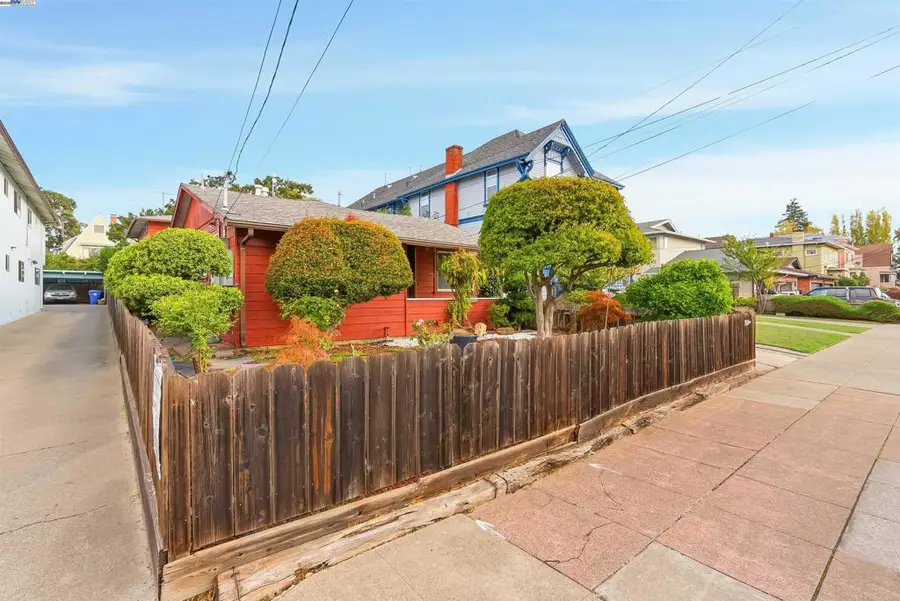 2133 Clinton Ave, Alameda, CA 94501 - Image #2