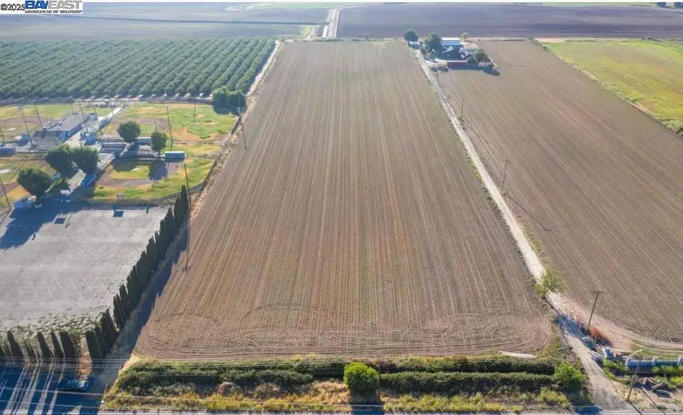 4200 Roselle Ave, Modesto, CA 95357 - Image #1