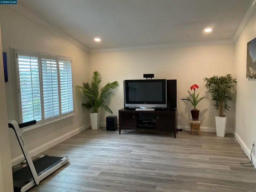 4041 Saint Andrews Way, Antioch, CA 94509 - Image #2