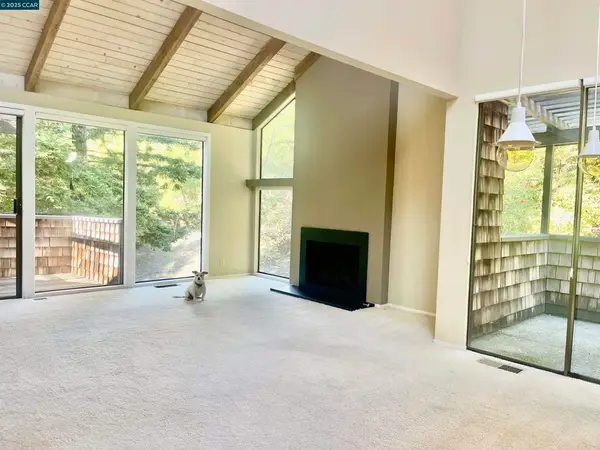 200 The Knoll #End, Orinda, CA 94563