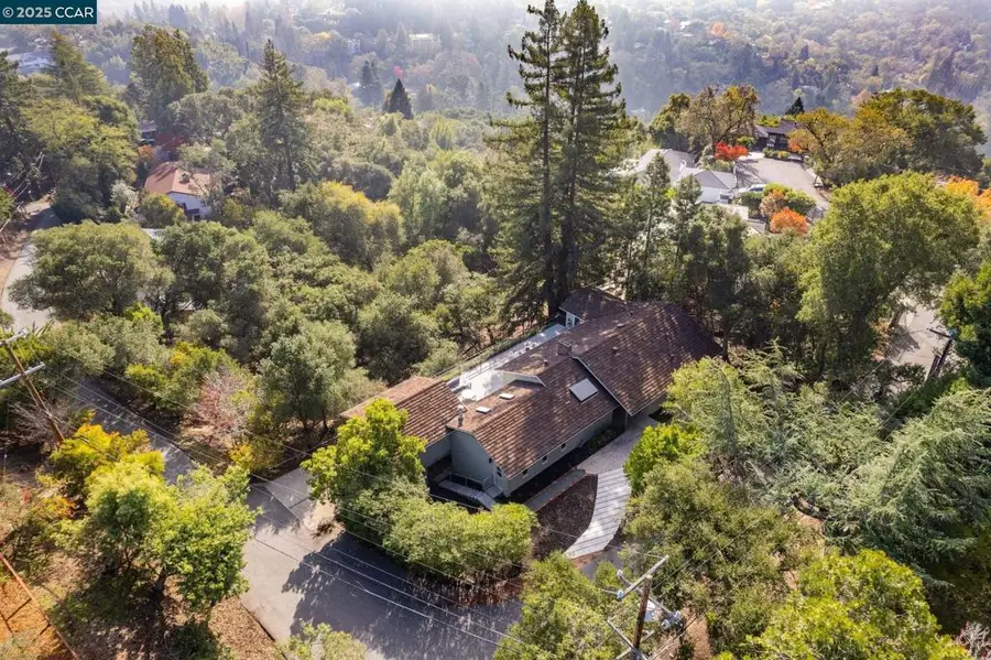 11 Los Dedos Rd, Orinda, CA 94563 - Image #3