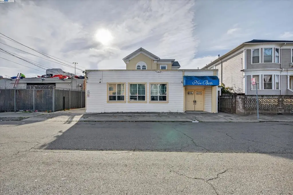 1011 E 11th St, Oakland, CA 94606 - #1