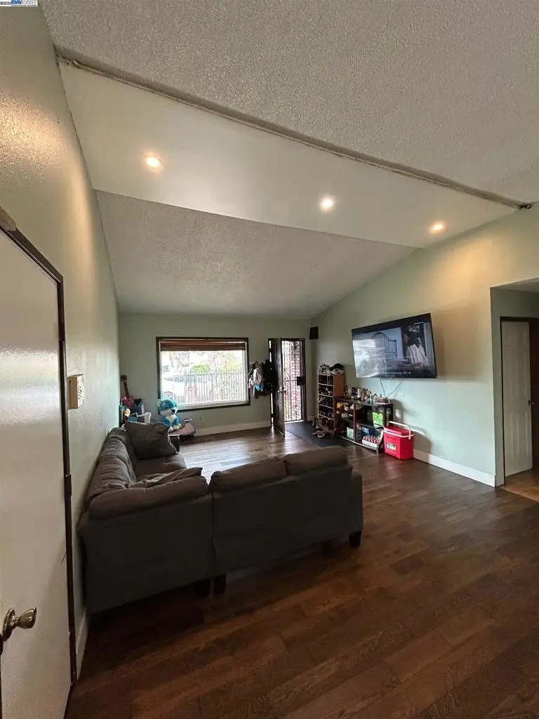 1712 73rd Ave, Oakland, CA 94621 - #3