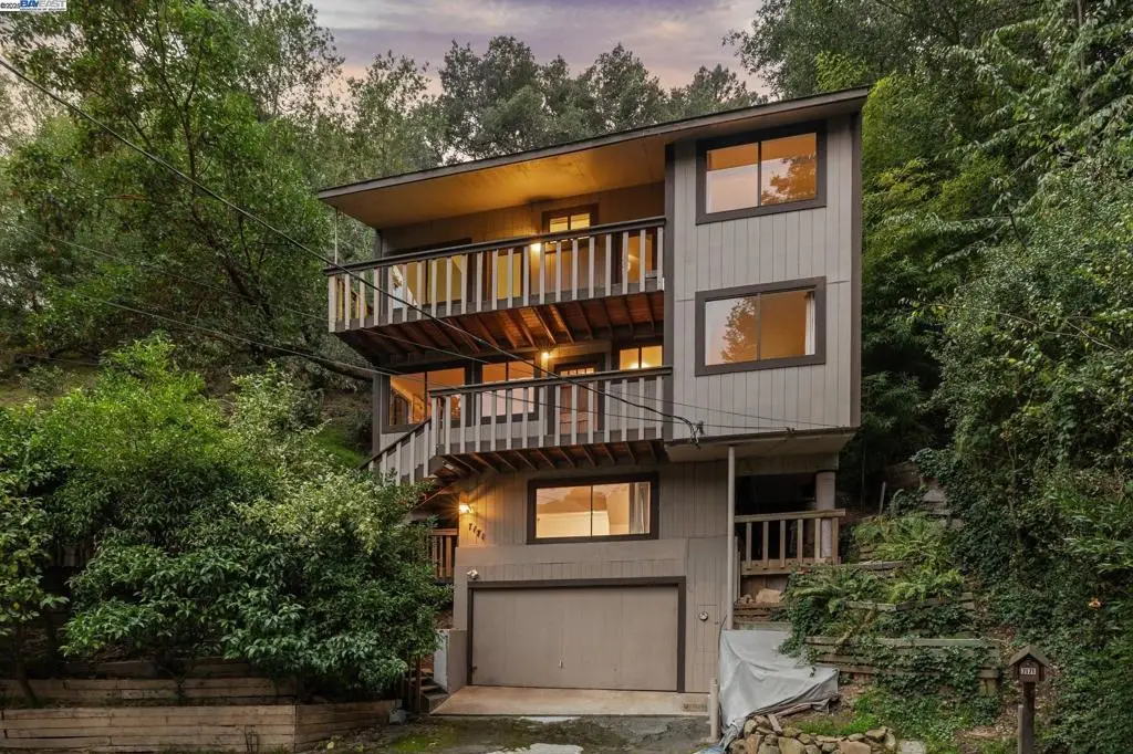 7171 Homewood Drive, Oakland, CA 94611 - Image #1